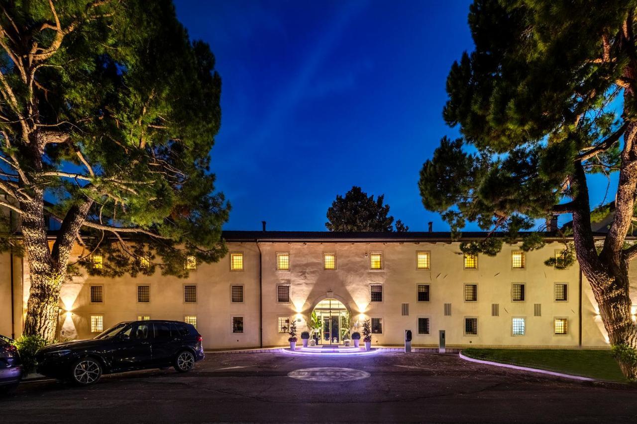 Hotel Villa I Pini Malo  Buitenkant foto