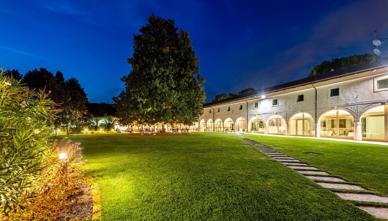 Hotel Villa I Pini Malo  Buitenkant foto