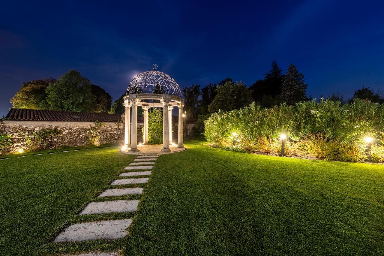Hotel Villa I Pini Malo  Buitenkant foto