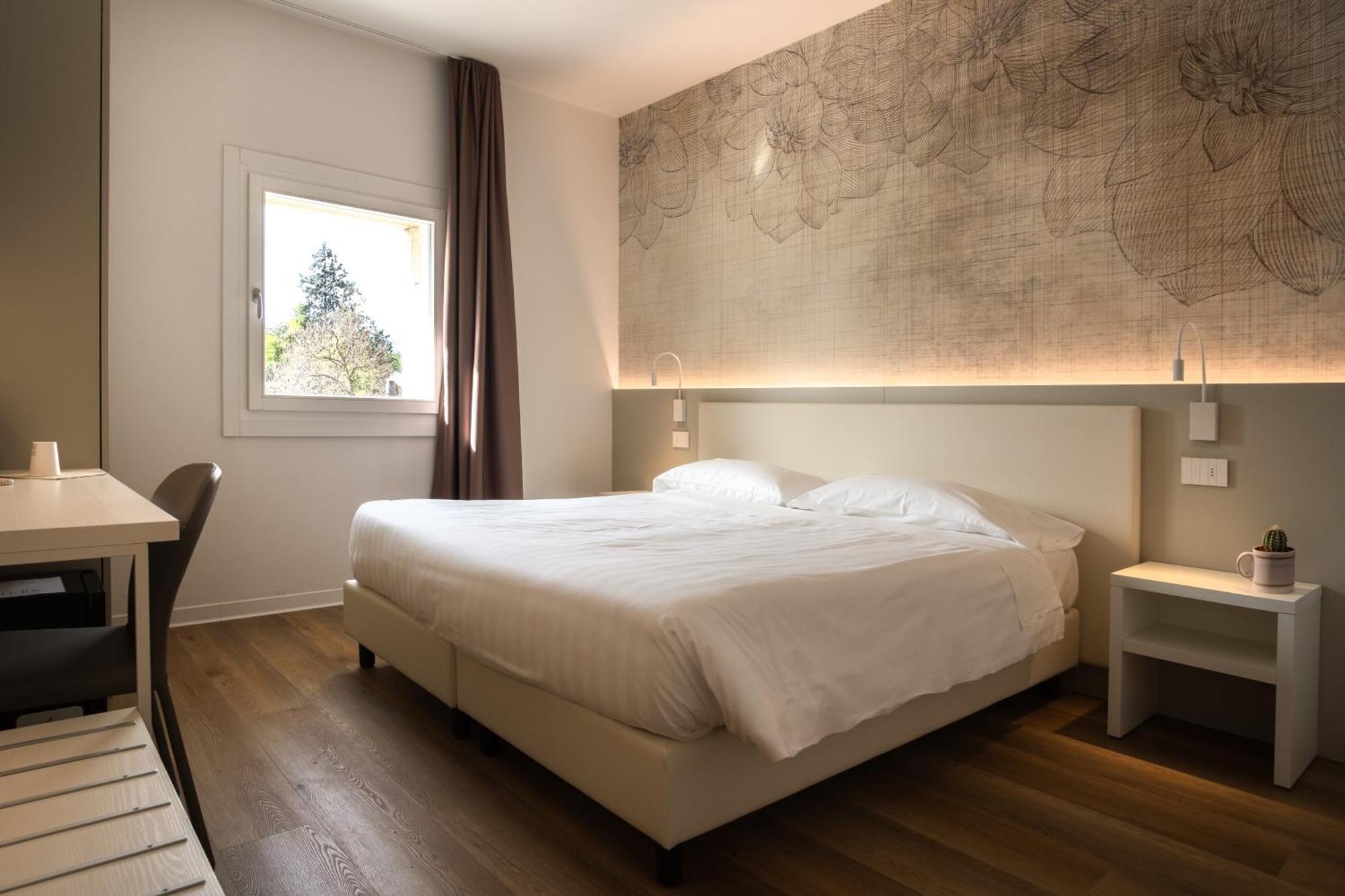Hotel Villa I Pini Malo  Buitenkant foto