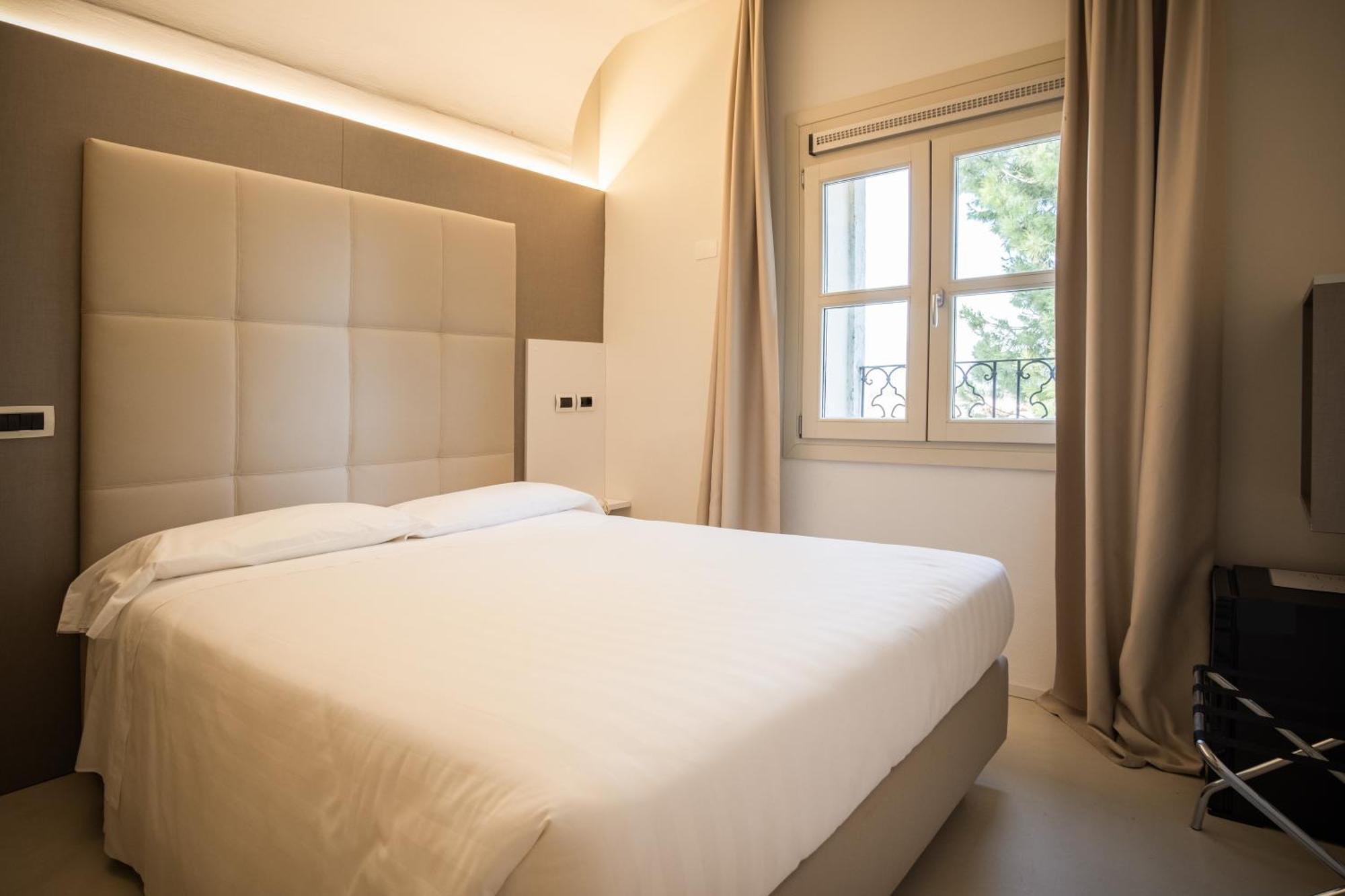 Hotel Villa I Pini Malo  Buitenkant foto